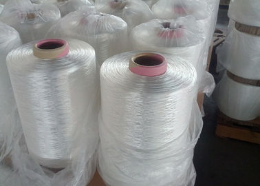 China Rohes Weiß des regelmäßige Schrumpfungs-hohes Hartnäckigkeits-Polyester-Garn-2000D verwendet für gewebtes Material fournisseur