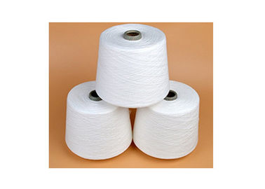 China 40S / Das 2 Jungfrau-Polyester gesponnene Garn für das Stricken, Polyester färbte das hochfeste Garn fournisseur